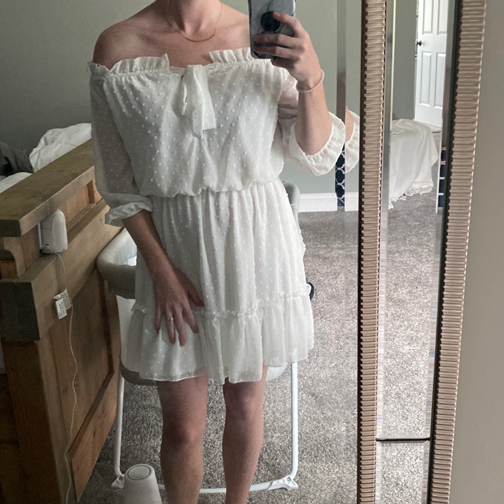 NWT White textured off the shoulder dress; size small